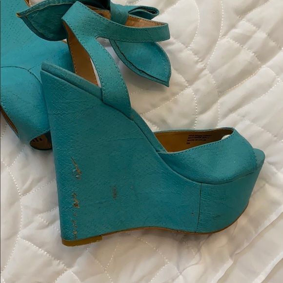 Teal wedges with bow ankles - Picture 3 of 4